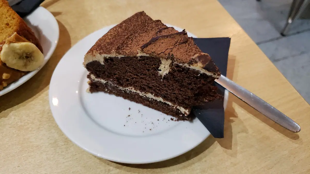 SO Cakes – cake shop in Birkenhead town centre